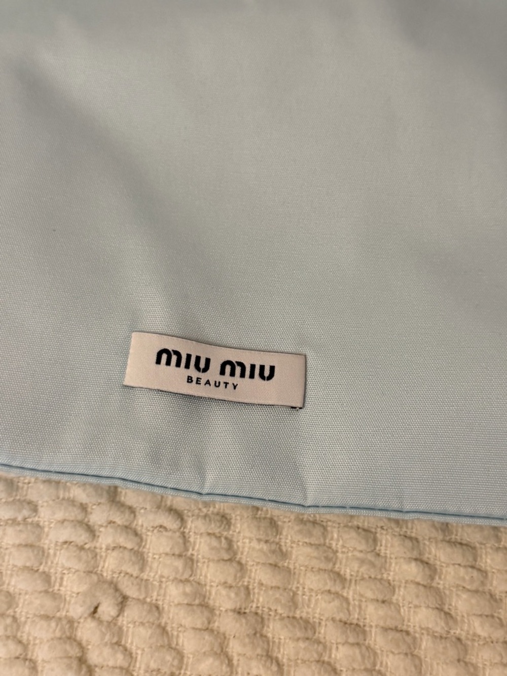 🤍New Miu Miu Beauty Luxury Tote Bag🤍 - Picture 3 of 5